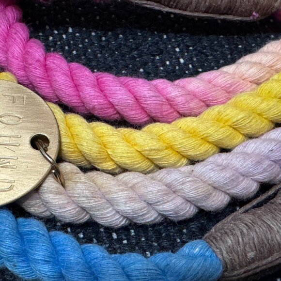 Found My Animal Adjustable Rope Dog Leash, 7 feet, Ombre Rainbow - Picture 5 of 13